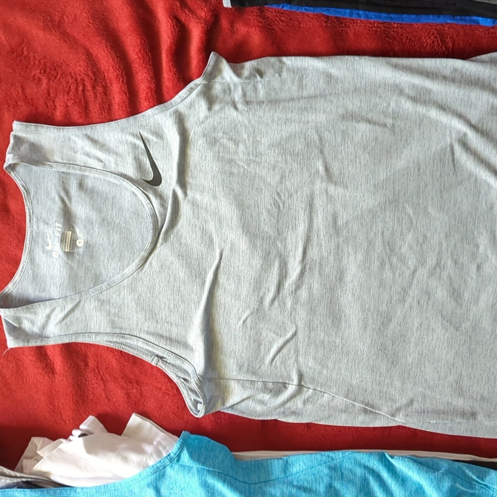 Nike dri-fit tank